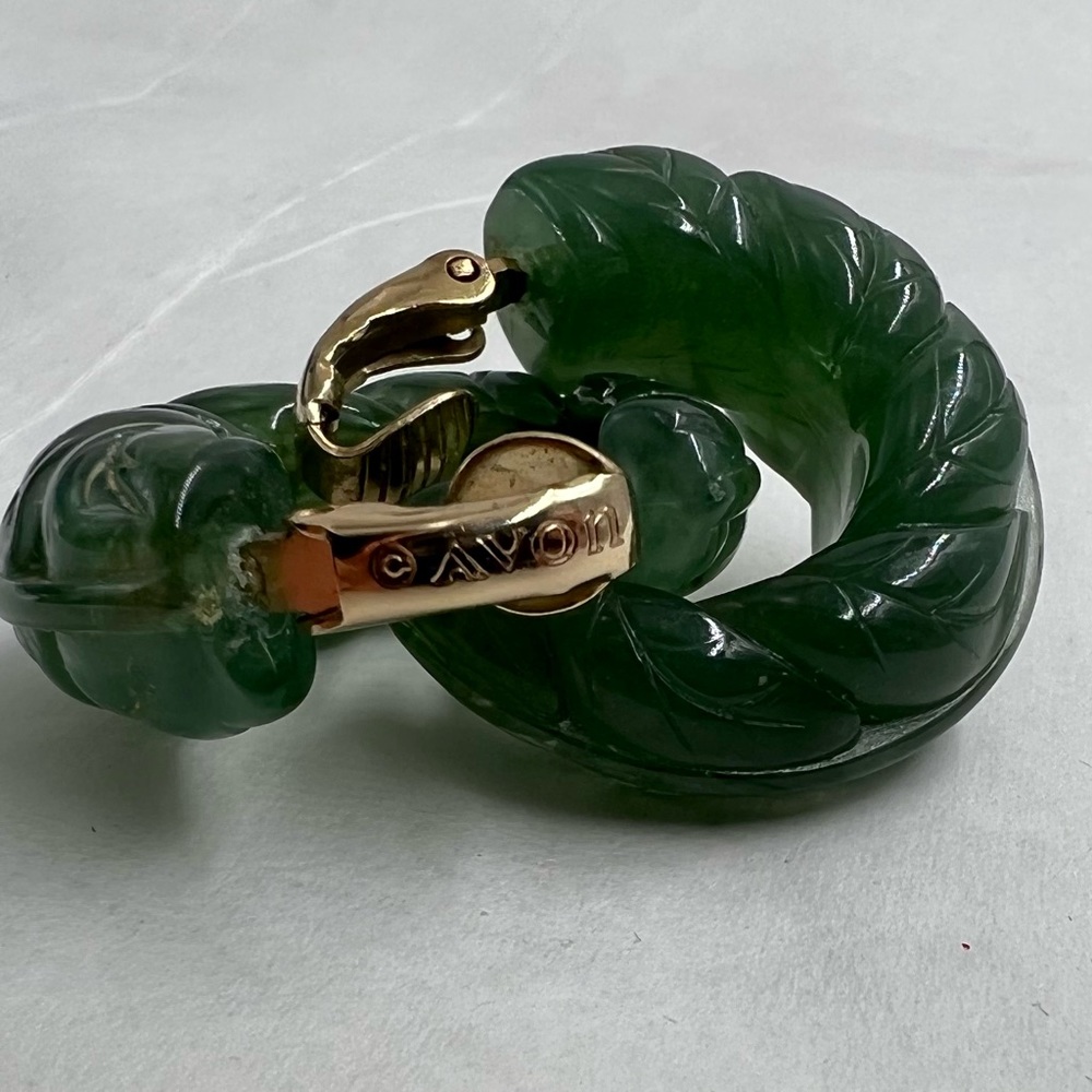 1982 Vintage Avon Floral Hoop Green Clip On Earrings - Picture 6 of 8